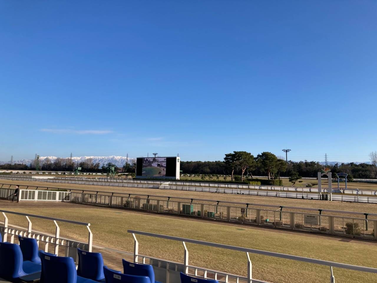 思い煩う